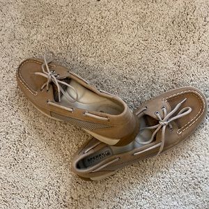 New never worn, Sperry Tip-Siders, neutral six 81/2